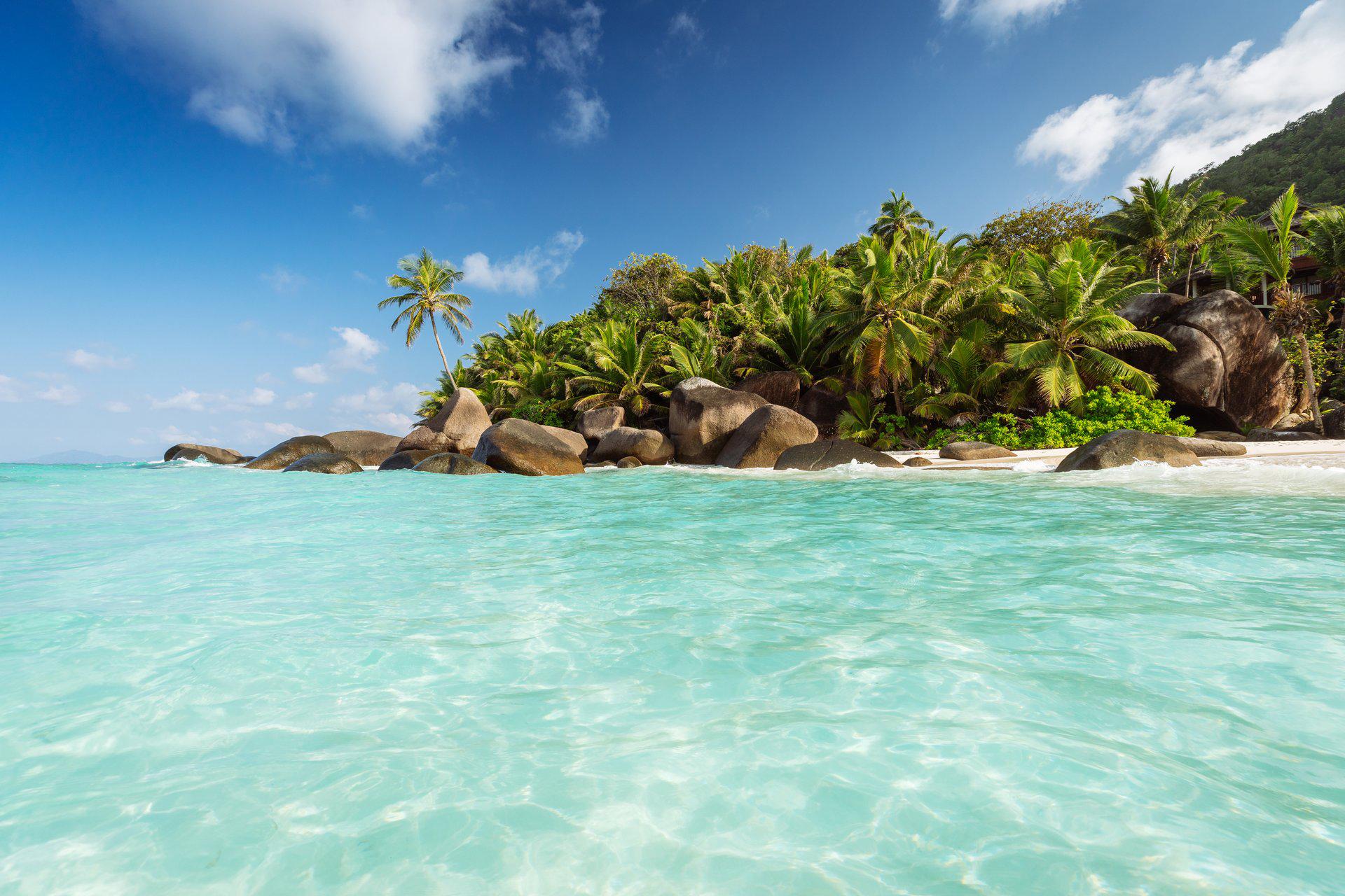 Silhouette Island